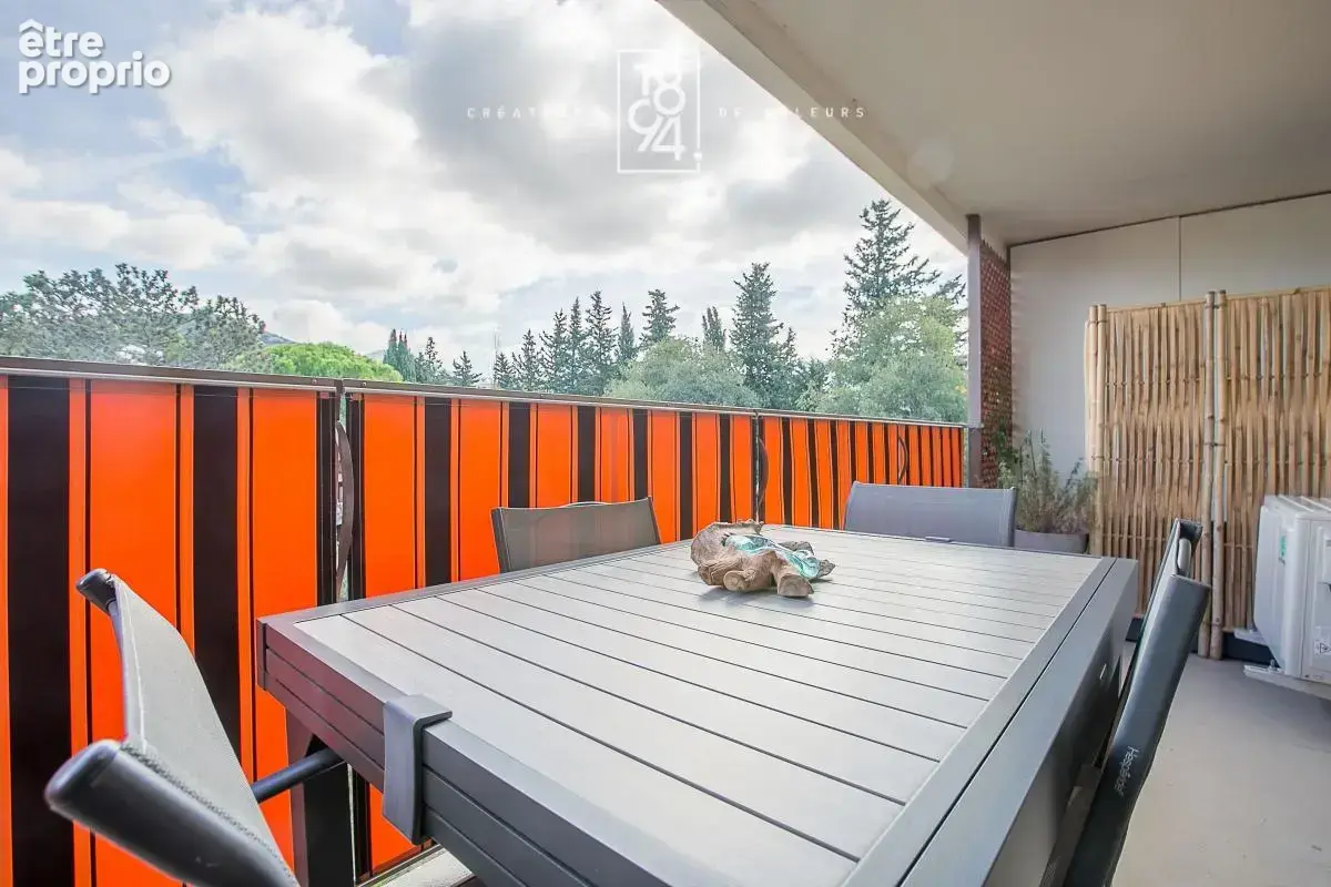 Appartement à MARSEILLE-9E