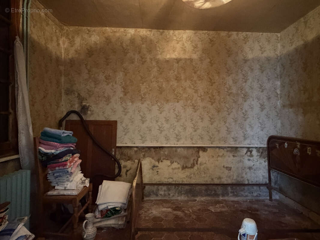 Maison situee a guignecourt a renovee sur un terrain de 1357m2 - photo 6