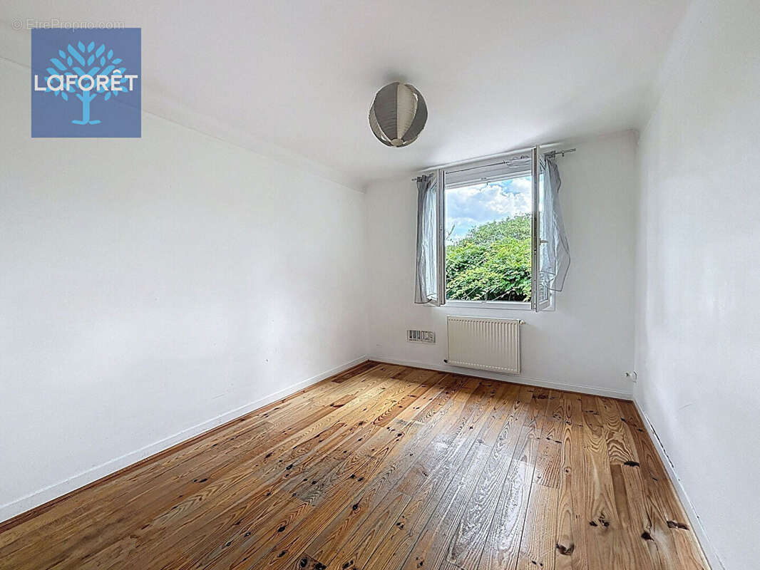 Maison à SAINT-GENIS-LAVAL