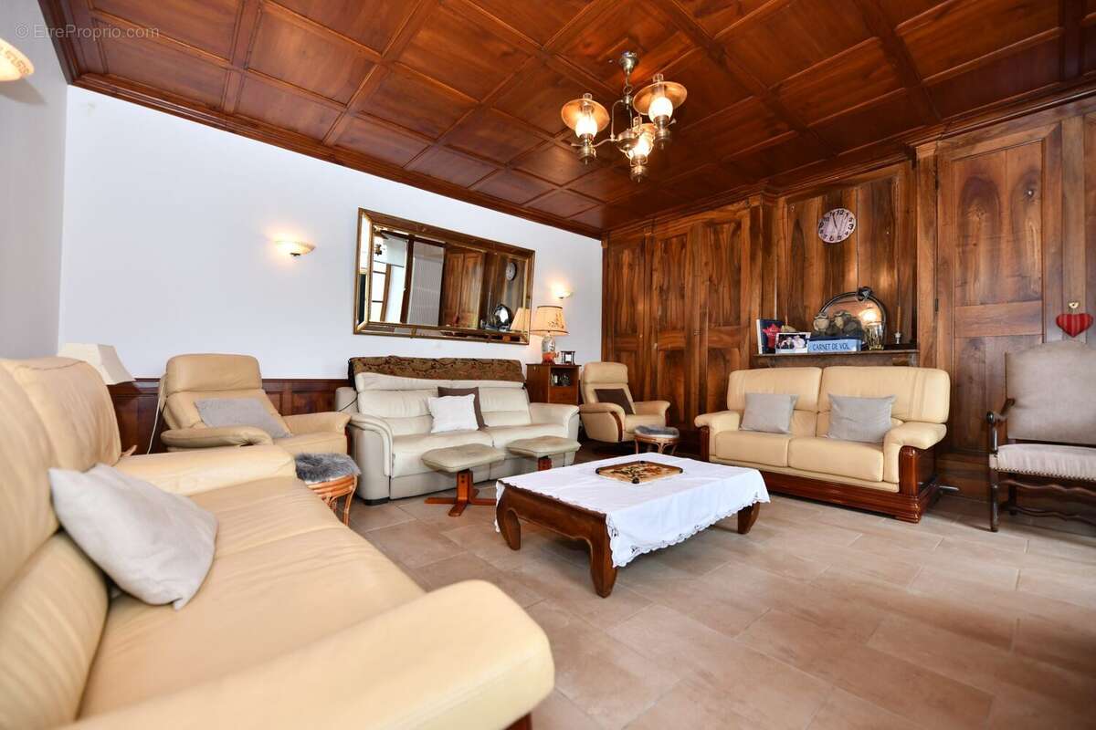 Maison à CHALVIGNAC