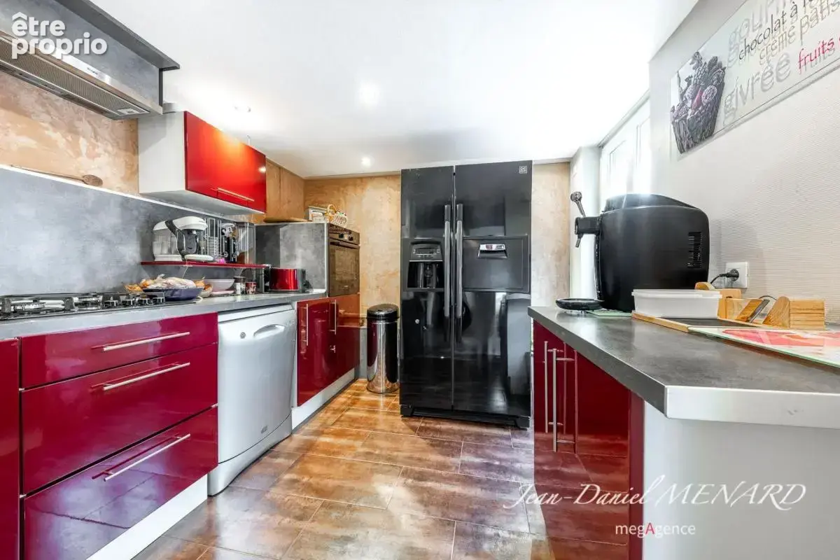 Maison 6 pièces avec garage - secteur calme - photo 7