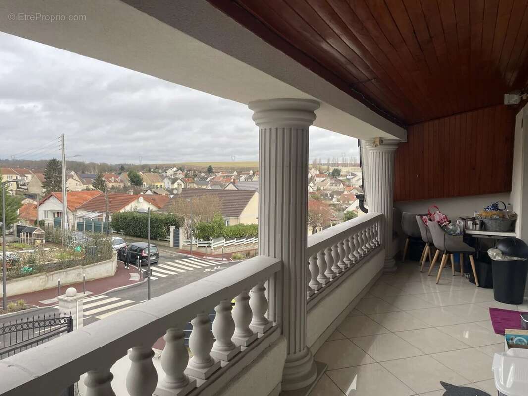 Appartement à GOUSSAINVILLE