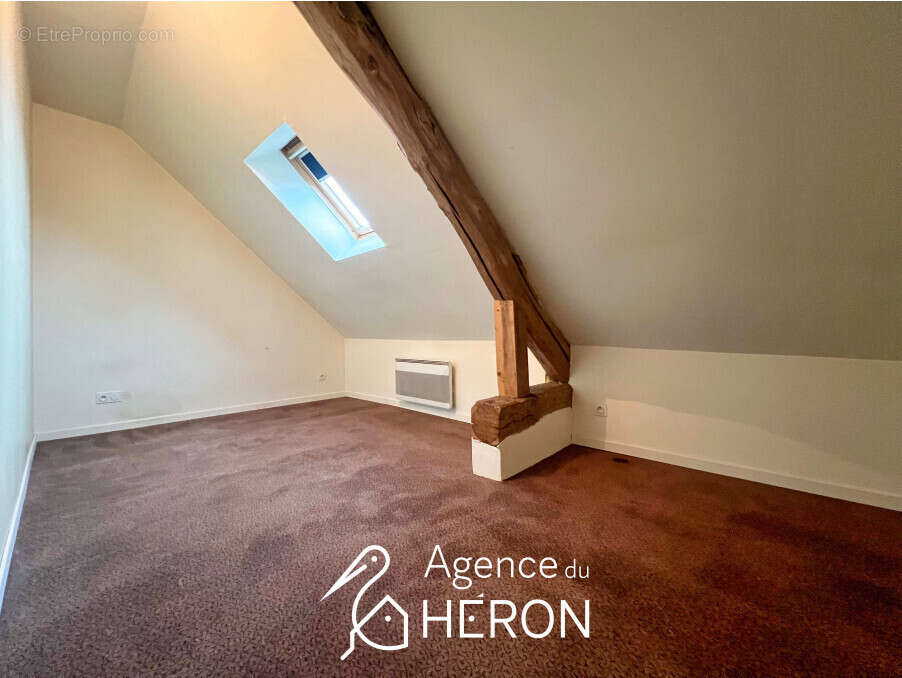 Maison à BEAUNE-LA-ROLANDE