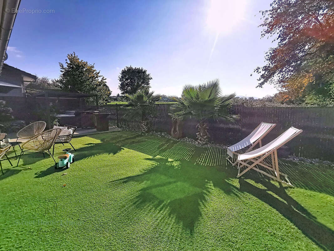 Maison à ANTHY-SUR-LEMAN