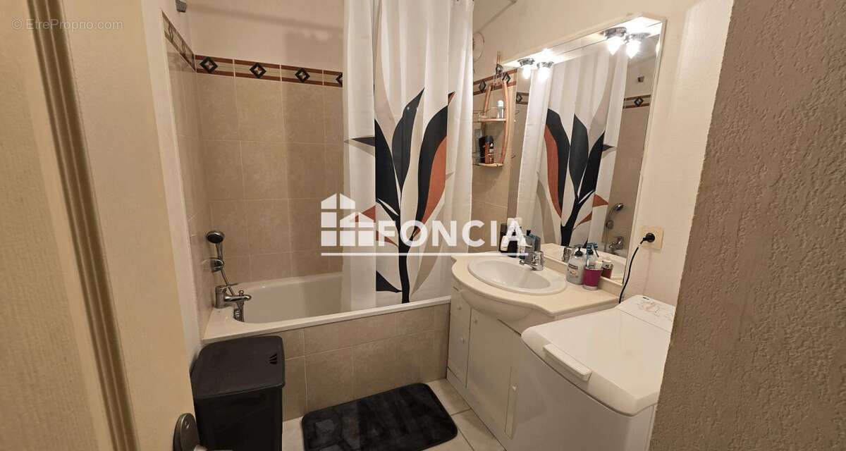 Appartement à VILLENEUVE-LES-BEZIERS