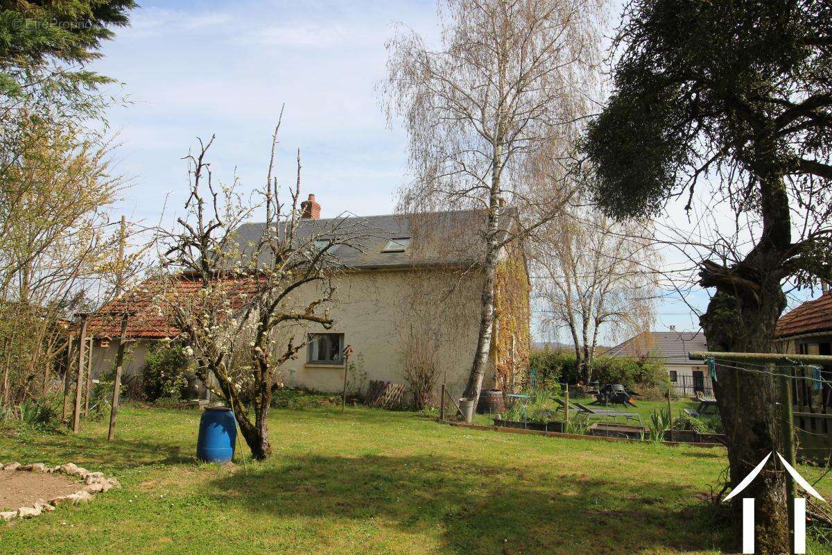 Maison à SAINT-LEGER-LE-PETIT