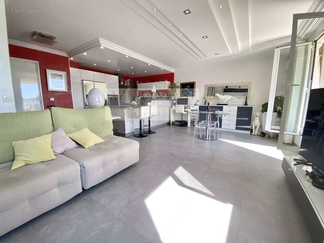 Appartement à ROQUEBRUNE-CAP-MARTIN