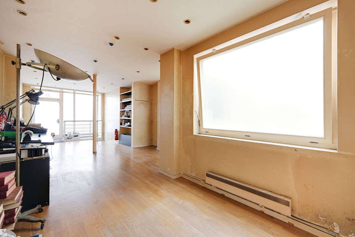 Commerce à PARIS-20E