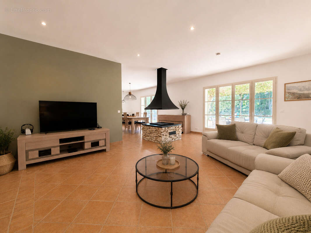 Propriété familiale de standing, avec piscine - photo 7