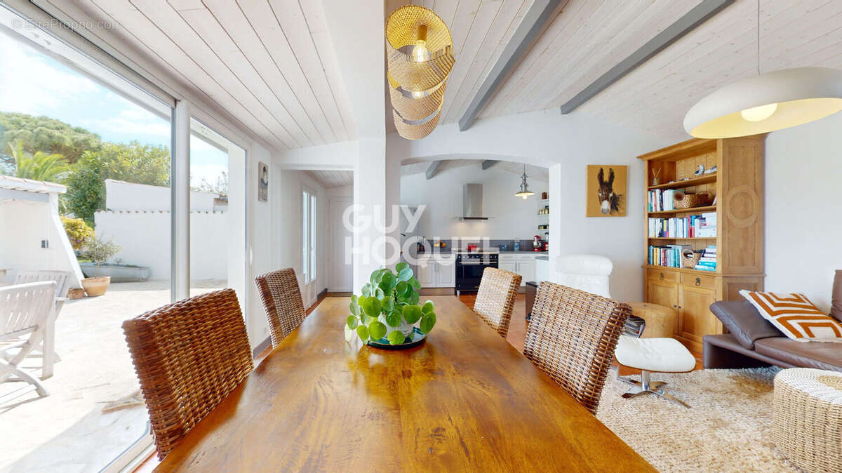 Maison à SAINT-MARTIN-DE-RE