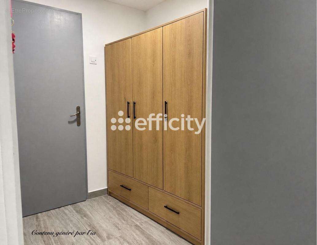 Appartement à BORMES-LES-MIMOSAS