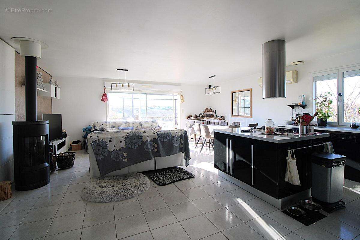 Maison à MONTASTRUC-LA-CONSEILLERE