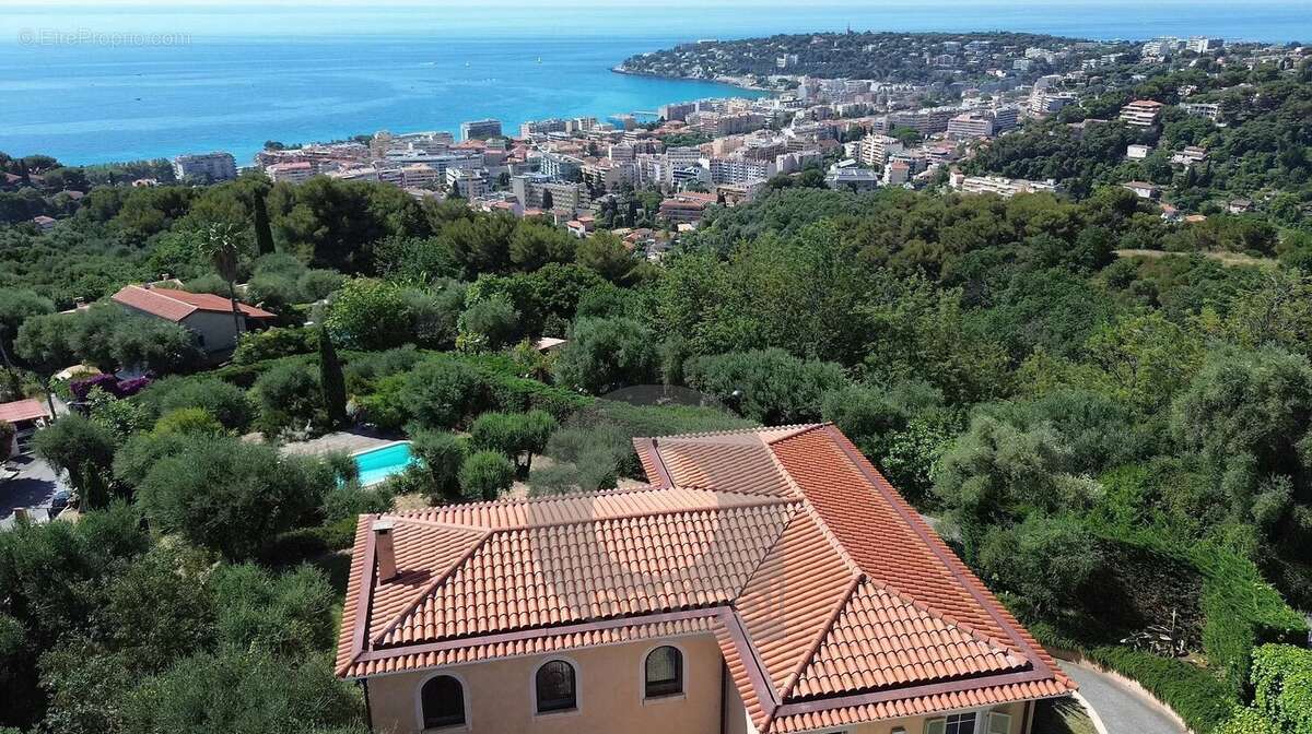 Maison à ROQUEBRUNE-CAP-MARTIN