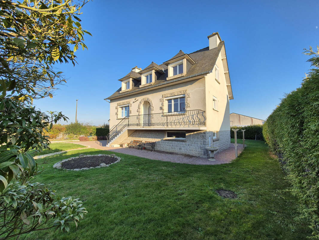 Maison à SAINT-POTAN