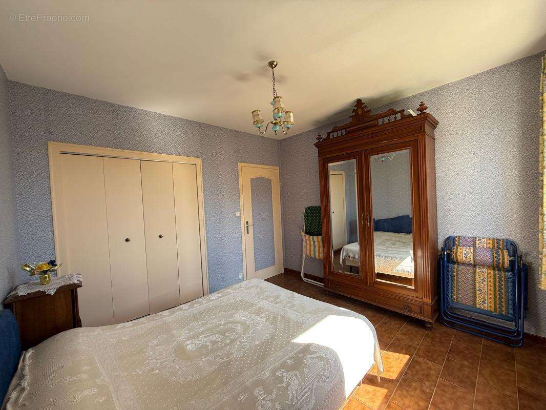 Maison à LABLACHERE