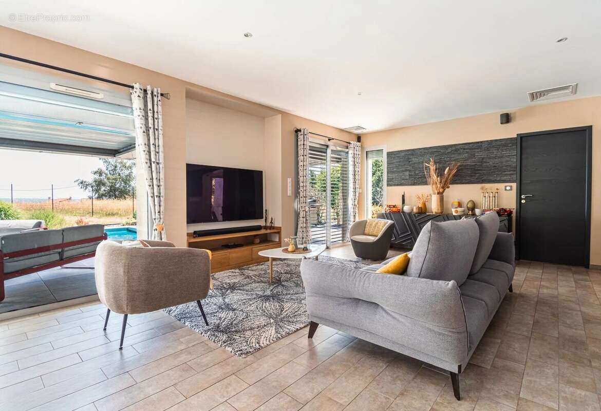 Vente Maison Meyssac(19500) 609 000ï¿œ - photo 4