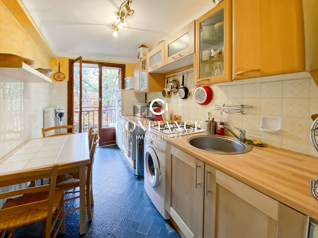 Appartement 53 m² à Saint-Etienne-De-Tinee  - photo 4