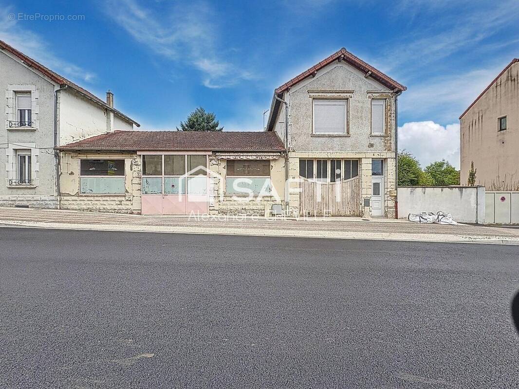 Photo 1 - Maison à SAINT-YORRE