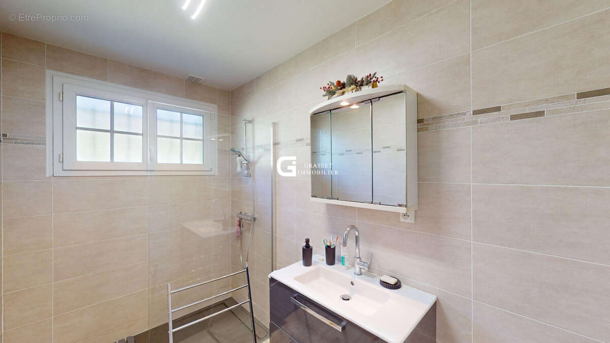 Maison à GEOVREISSET