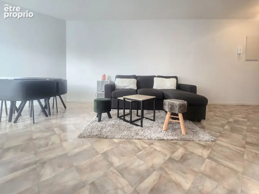 Appartement T2 lumineux avec extérieur et stationnement - Angers Quartier Madeleine - photo 3