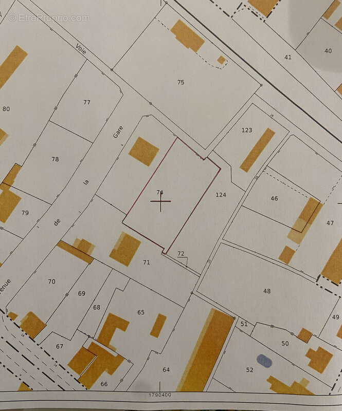 Terrain à SAINT-PARRES-LES-VAUDES