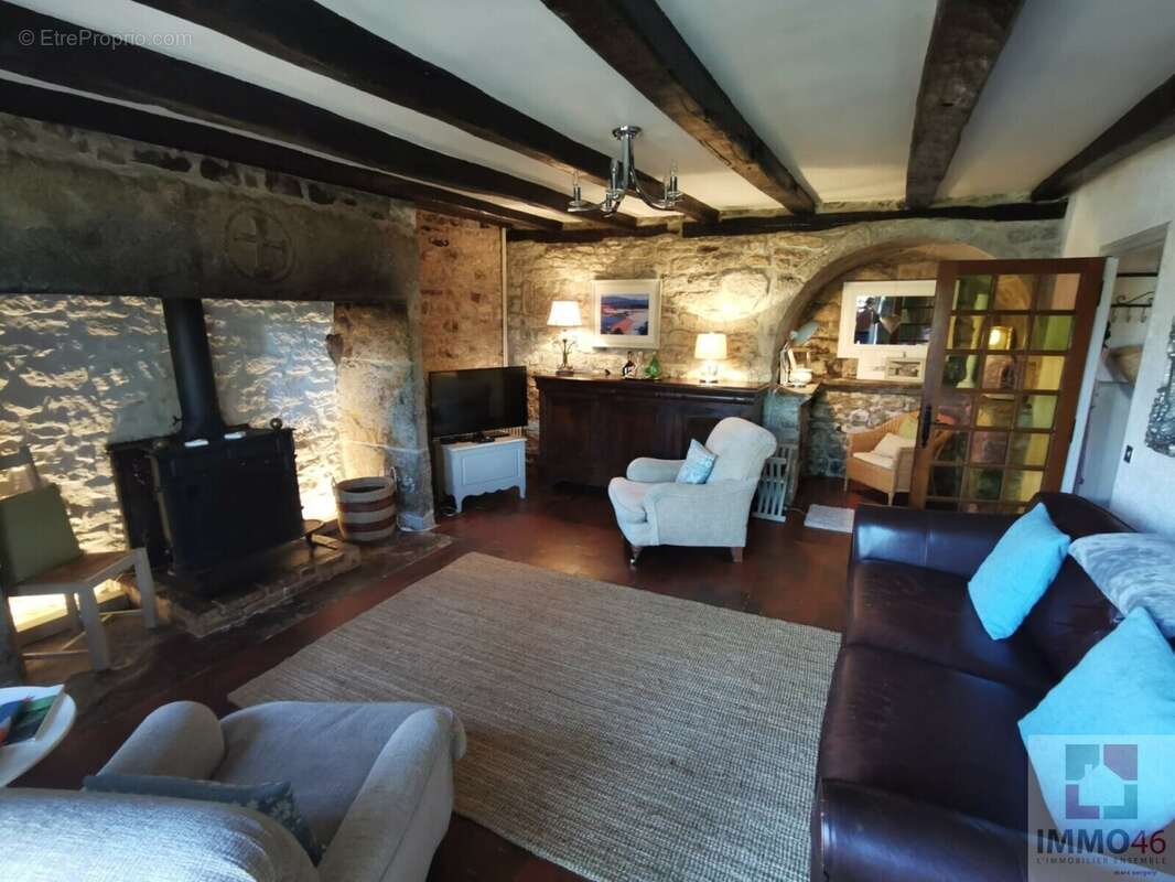 Maison à ALVIGNAC
