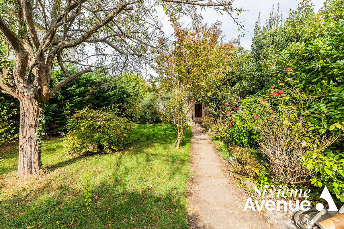 Terrain à ATHIS-MONS