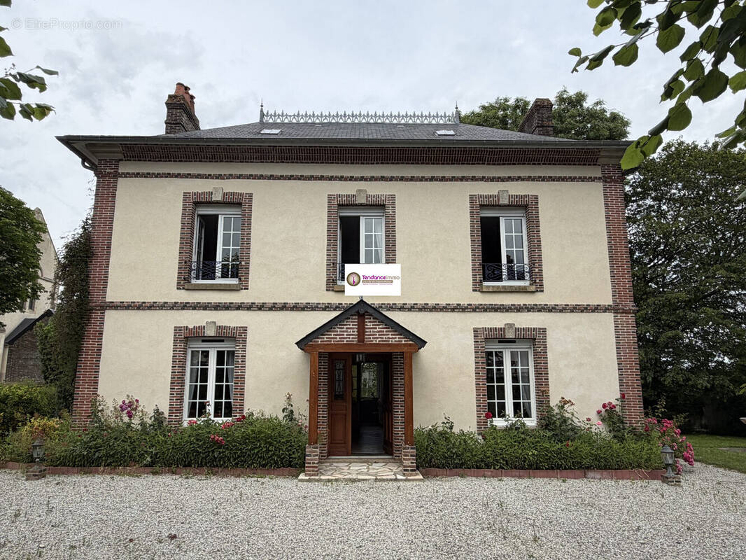 Maison à LE MELE-SUR-SARTHE