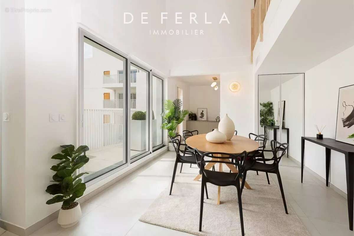 Appartement à MARSEILLE-6E
