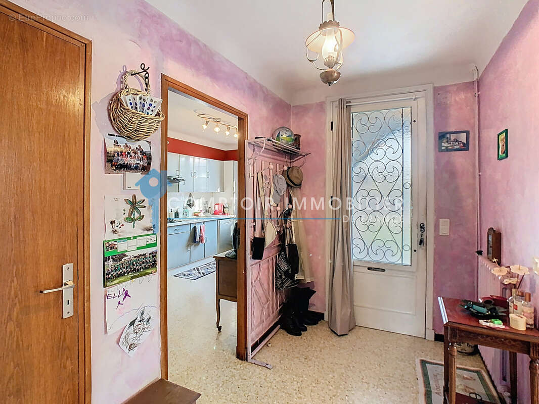 Maison à SAINT-SATURNIN-LES-APT