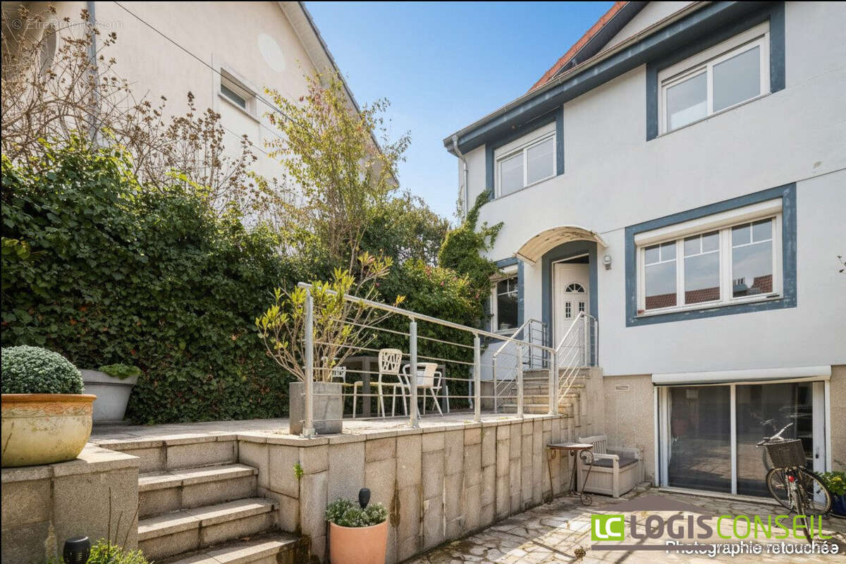Maison 106 m² à Chatenay-Malabry  - photo 2