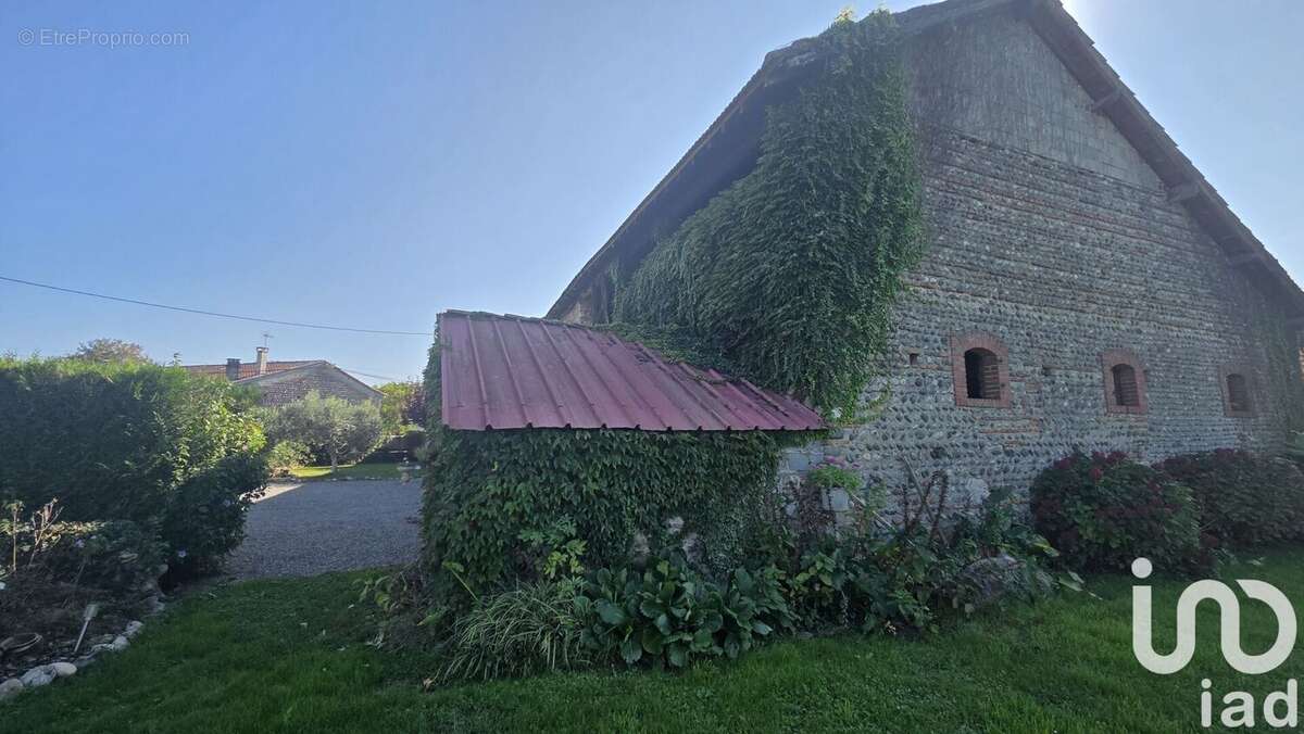 Photo 6 - Maison à TOSTAT