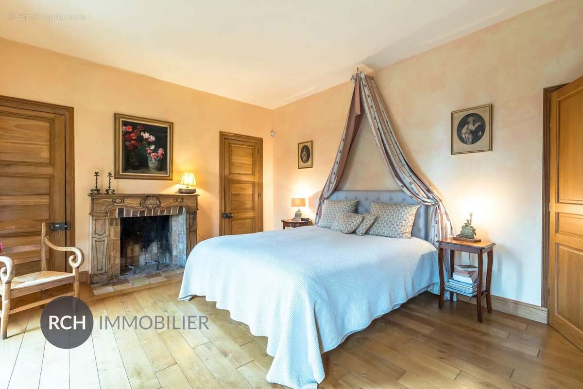 Maison à MONTFORT-L'AMAURY