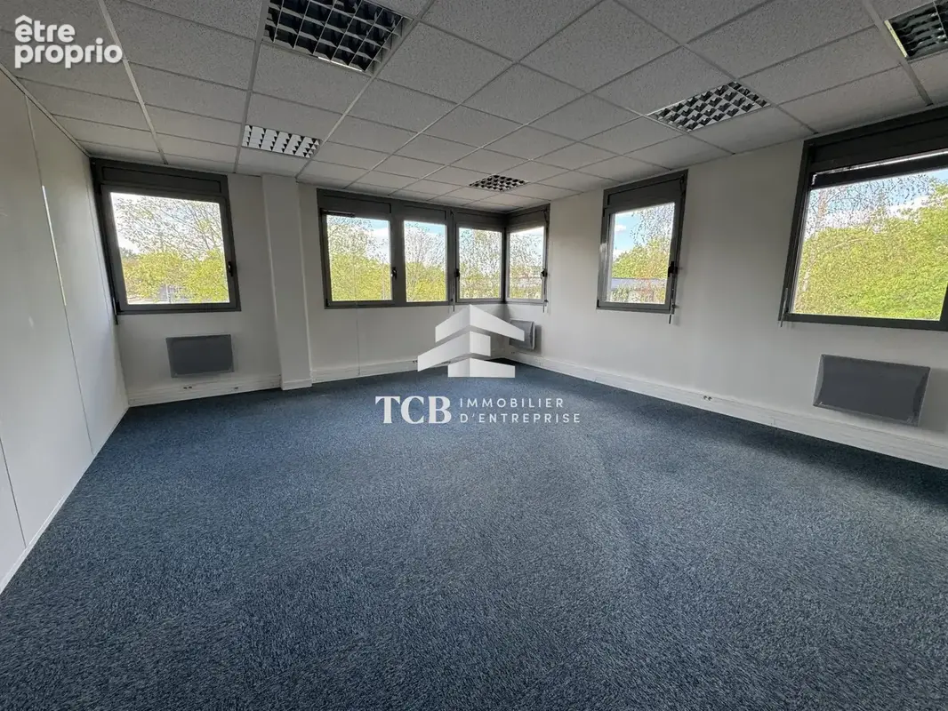 Commerce 987 m² à vendre à Saint-Herblain (44800) - photo 3