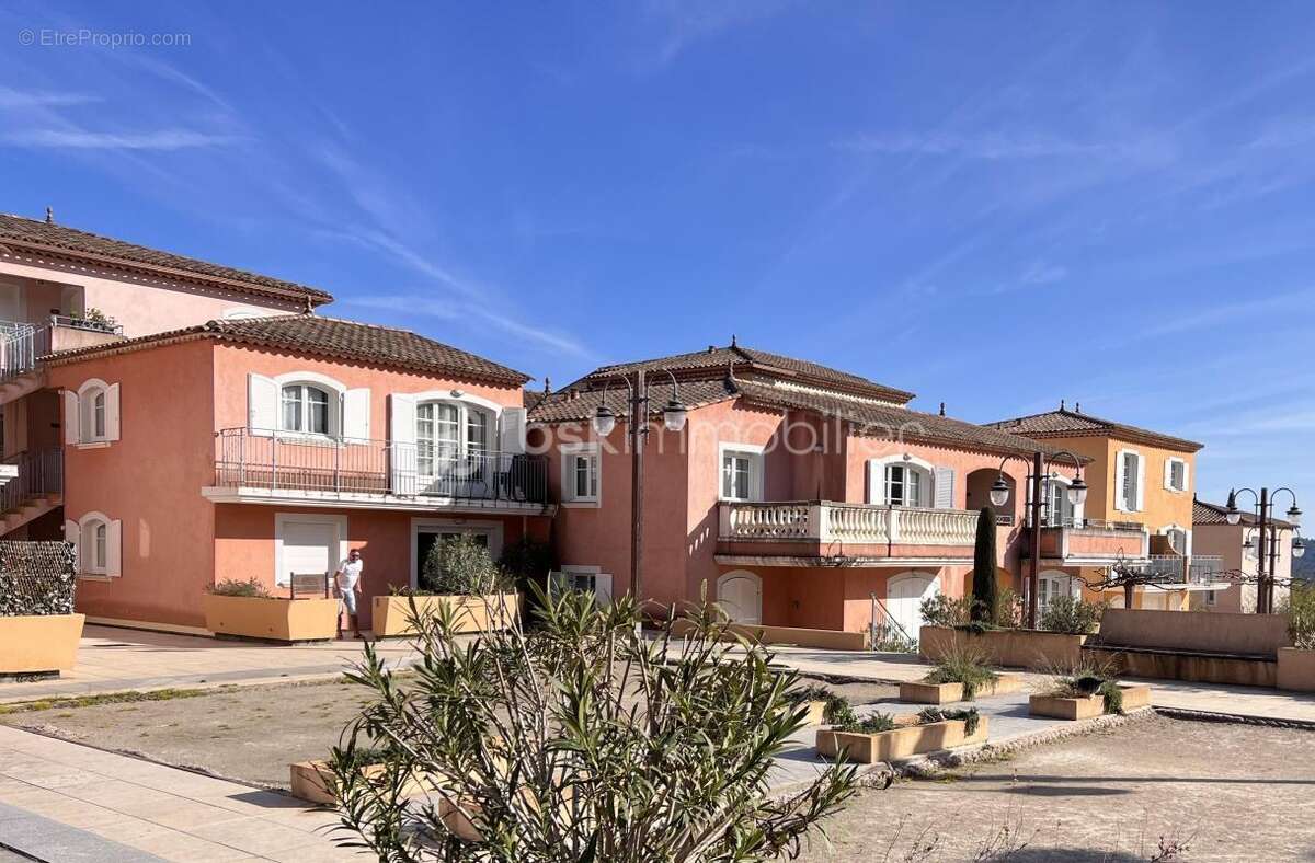 Appartement à CALLIAN