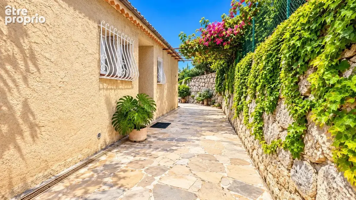 Alpes maritimes (06) - saint jeannet a vendre maison individuelle sur terrain cloture de 1162 m² - photo 6