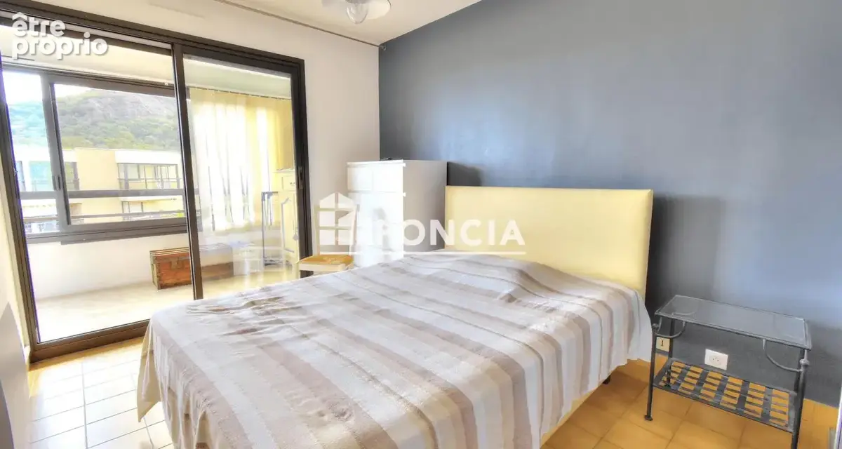 Mandelieu-la-Napoule — Appartement T2 au dernier étage, avec ascenseur et piscine - photo 6