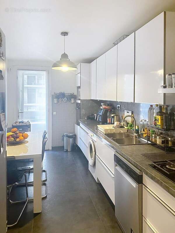 Photo 7 - Appartement à MARSEILLE-5E