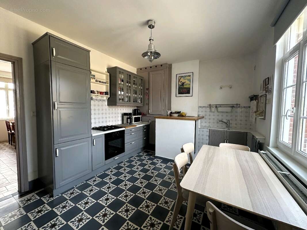 Maison à ETRICOURT-MANANCOURT