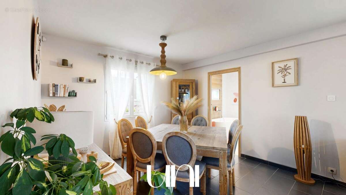 Maison à BLAINVILLE-SUR-ORNE