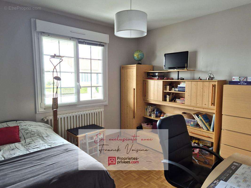 A VENDRE en Exclusivité au Boupère, maison de 135 m2 avec 3 chambres et 1 bureau sur une parcelle de 745 m2 - photo 10