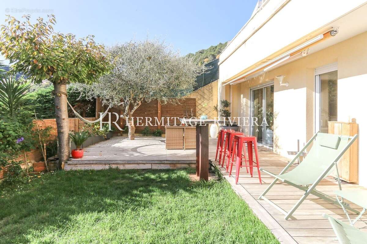 Appartement à EZE