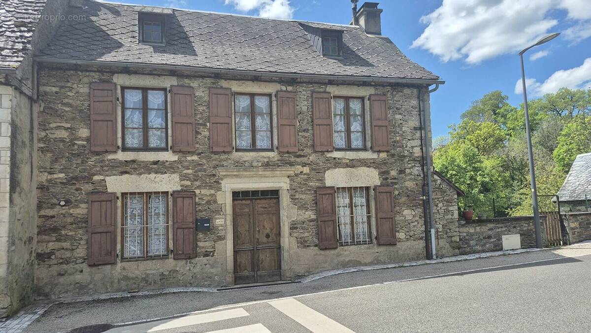 Maison à CASTELNAU-DE-MANDAILLES
