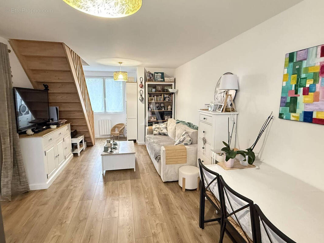 Appartement à OZOIR-LA-FERRIERE