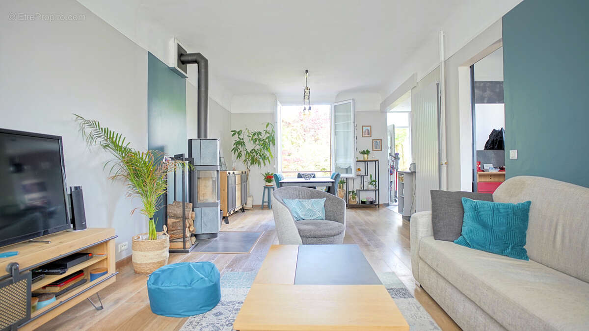 Maison à MONTIGNY-SUR-LOING