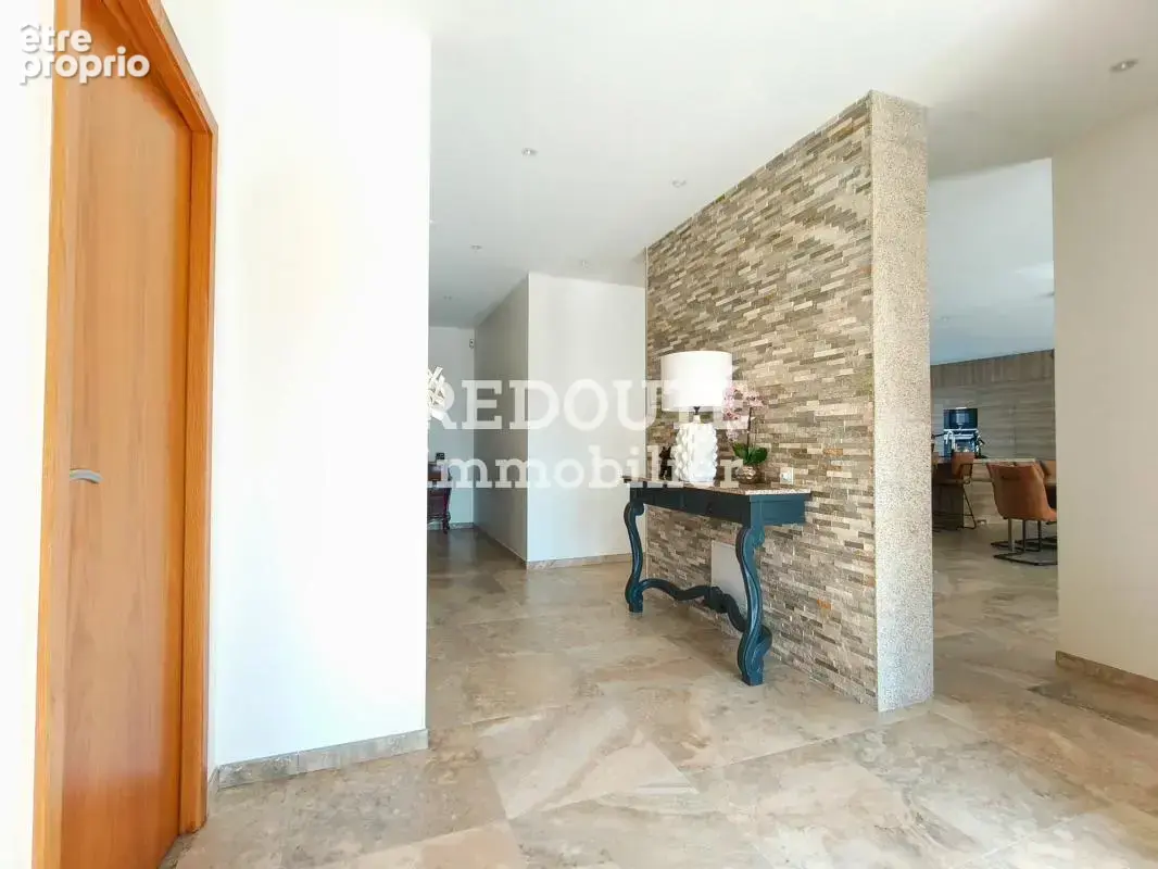 Propriete, plain-pied, suite independante, sous-sol complet - photo 3