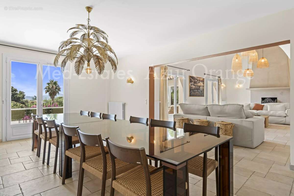 Élégante villa provençale rénovée avec vue mer – Domaine privé à Grimaud - photo 10