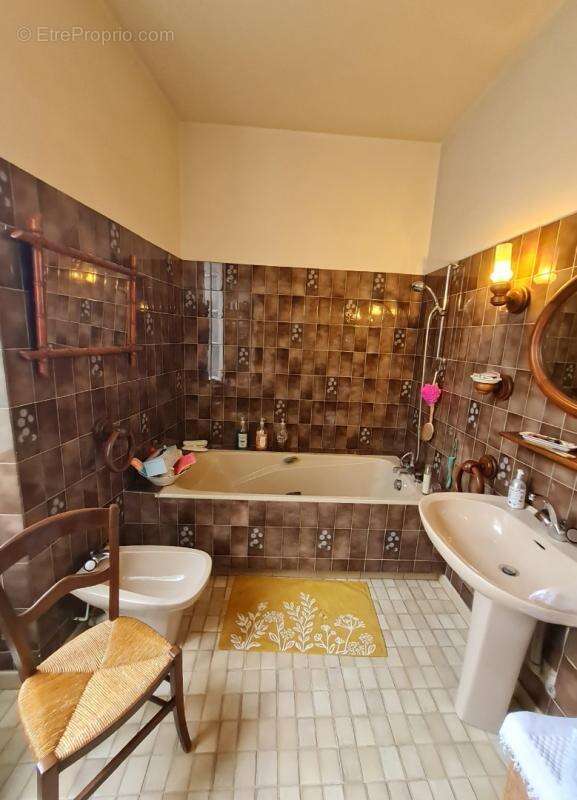 Maison à VALENCE-SUR-BAISE