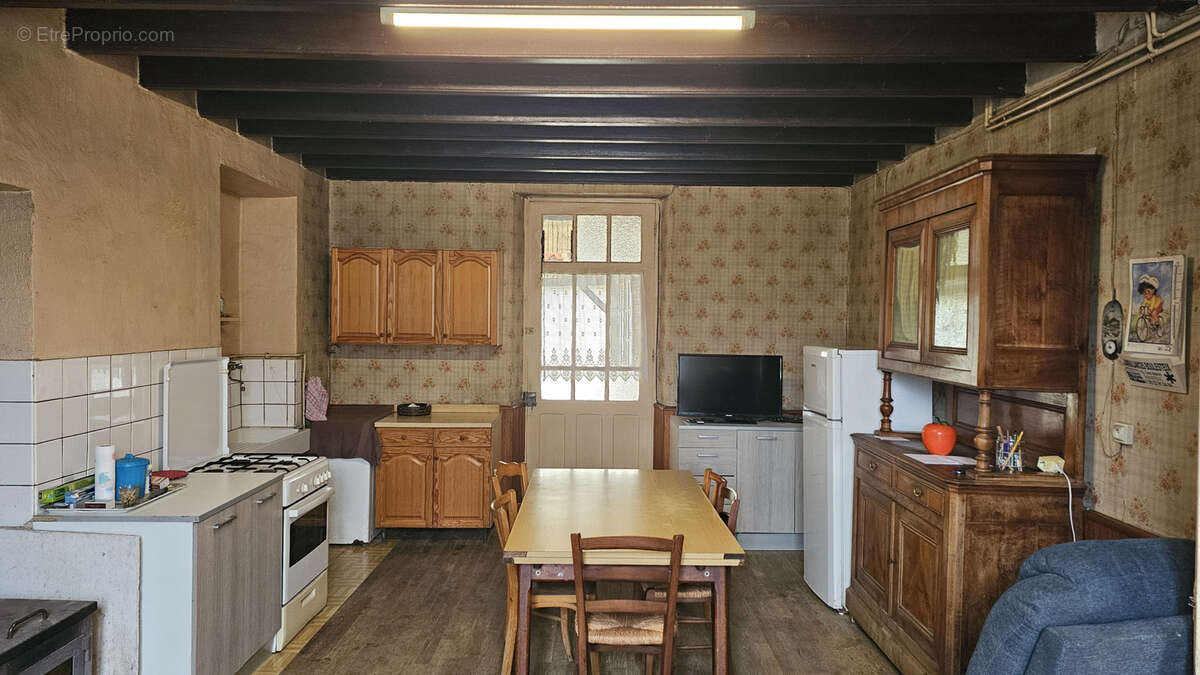 Maison à VILLETOUREIX