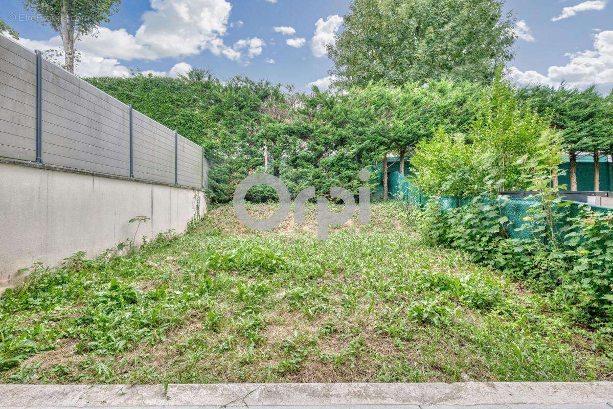 Appartement à FERRIERES-EN-BRIE